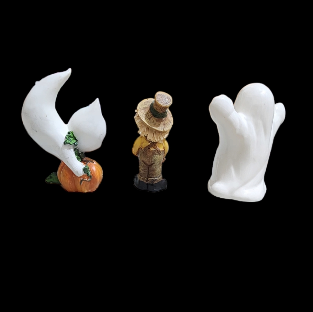 Three little  vintage ceramic Halloween decor two ghosts and one scarecrow - Picture 3 of 7